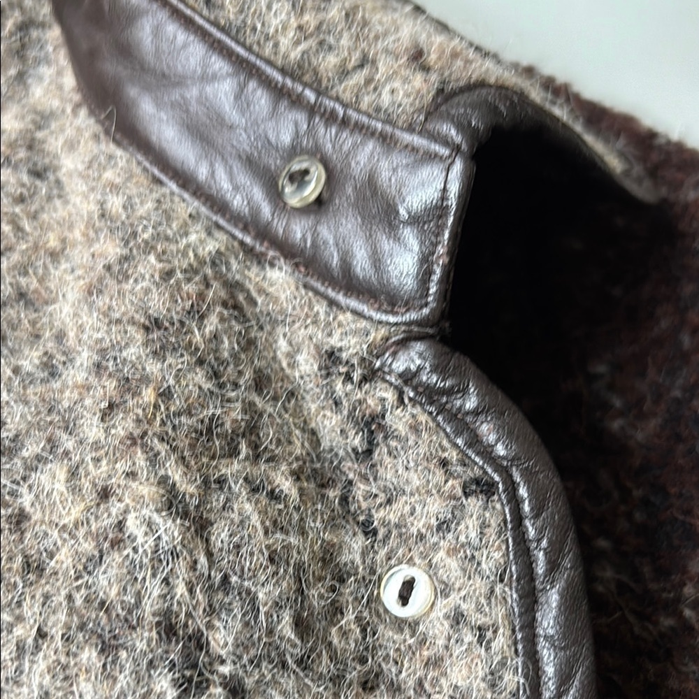 Vintage Made In Japan Women's Brown Wool Leather Trim Coat L - Picture 3 of 9